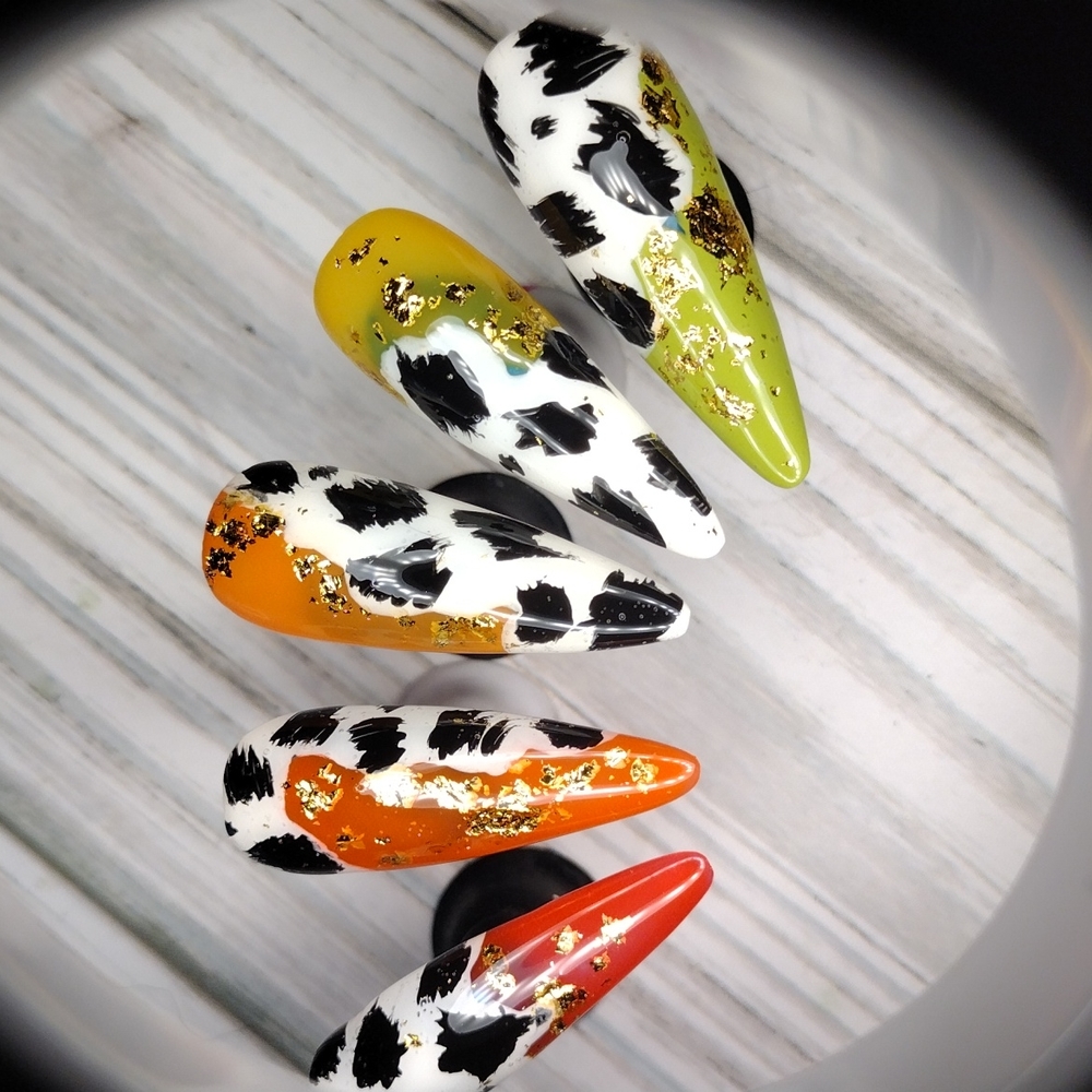 Custom press on nails